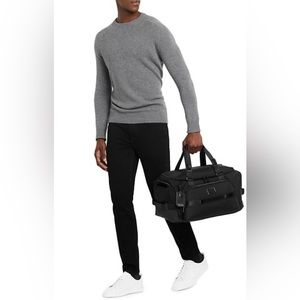 TUMI DUFFEL TRAVEL BAG NYLON STURDY SIZE LARGE BLACK - EUC As seen on photos.